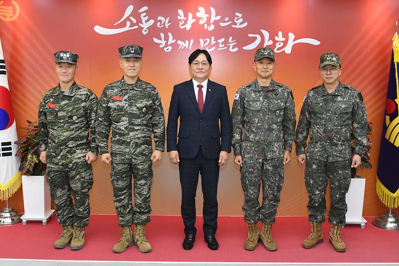 수도군단장_강화군청_방문_(9).jpg 이미지