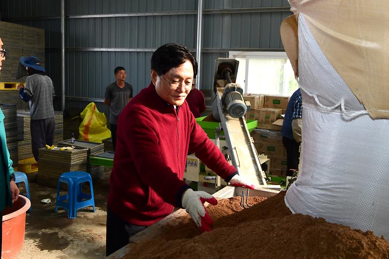 육묘_파종현장_확인_(4).jpg 이미지