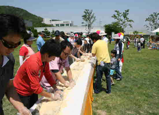 0602_Yak-ssook-chook-je1