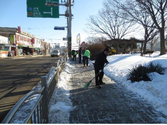 0121_화도면주민자치위원회_제설작업