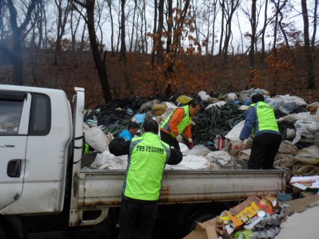 0124_선원면주민자치위원회_폐비닐_수거