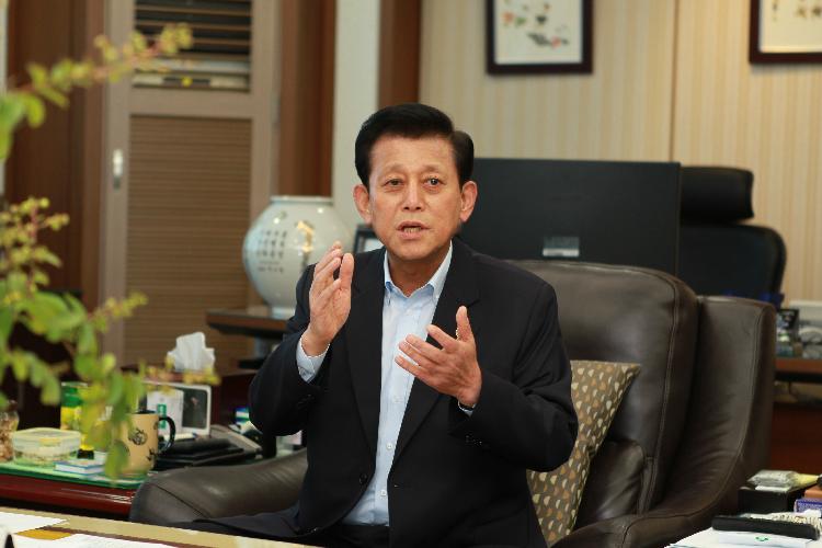 0812_작은영화관(유천호_군수_인터뷰1)