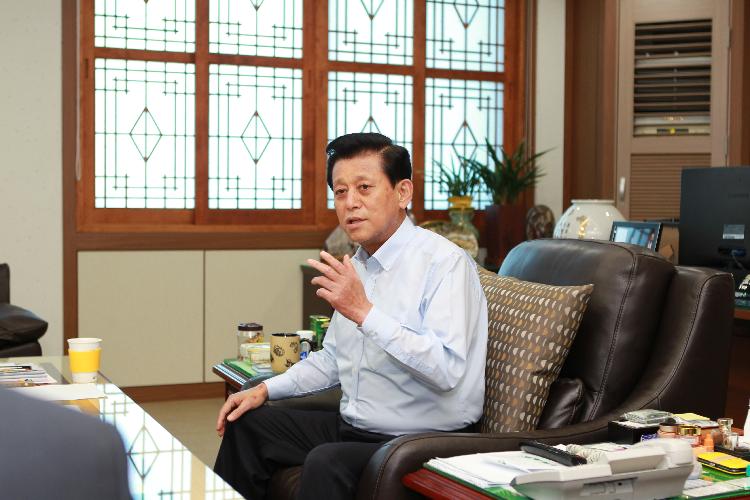 0812_작은영화관(유천호_군수_인터뷰2)