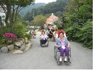 0912_거동_불편인들_야외_나들이_행사