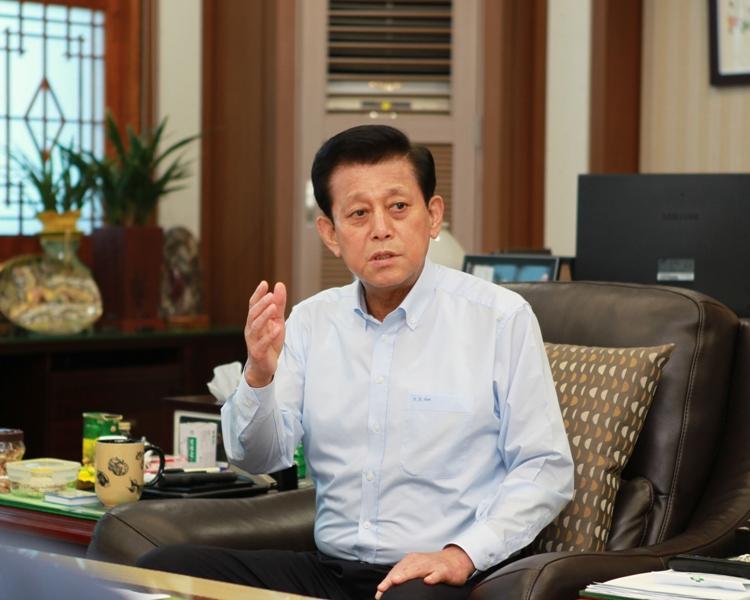 1203_지역경제_활성화(유천호_군수_인터뷰)