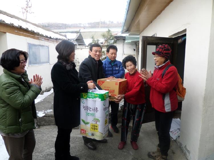 1218_강화읍주민자치위원회_불우이웃돕기