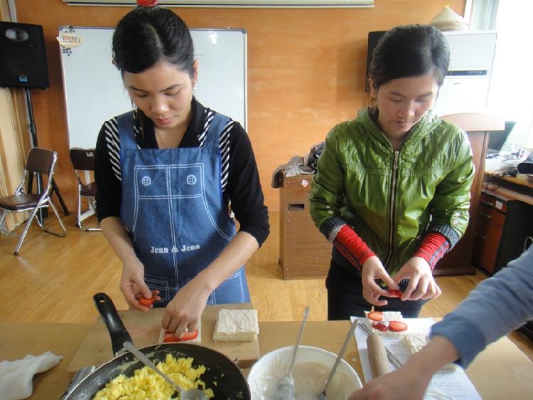 0408_강화교육지원청_다문화_요리교실_(1)