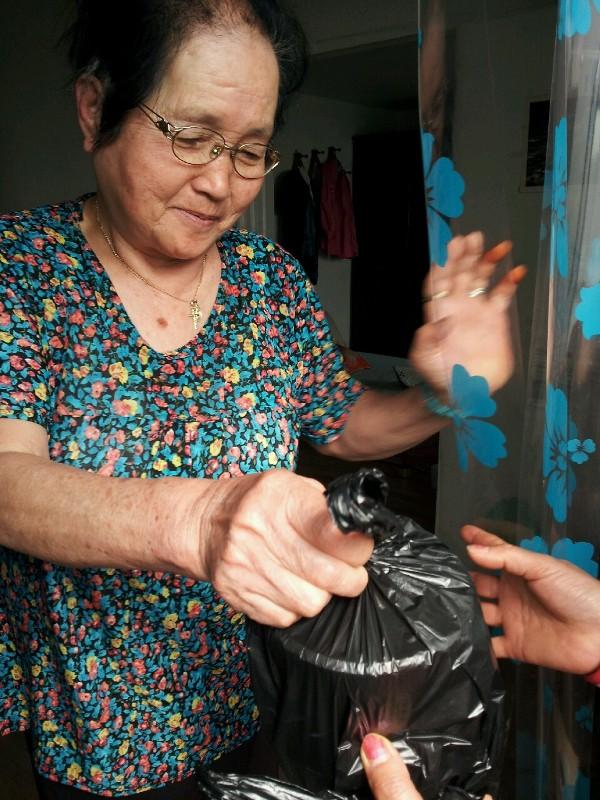 0515_불은면주민자치위_반찬전달