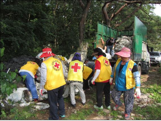 0613_길상면적십자부녀회_폐비닐_수거_(2)