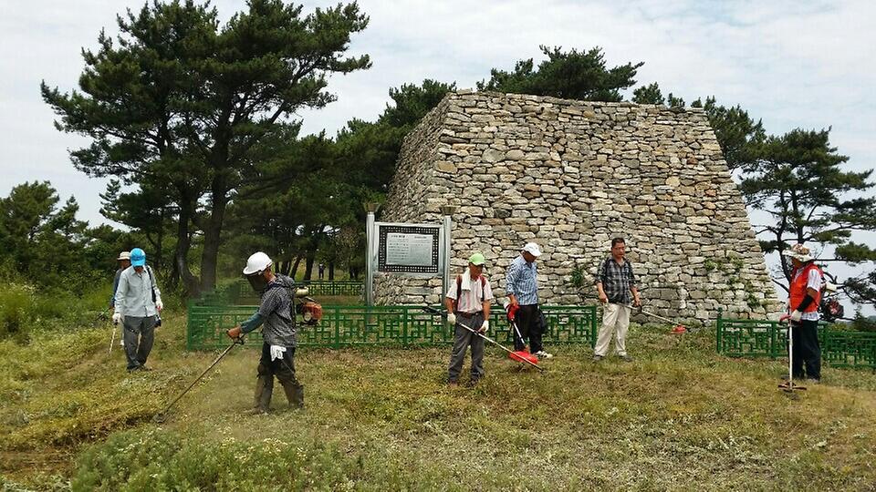 0711_하점면새마을지도자협의회_봉천산_등산로_정비_(1)