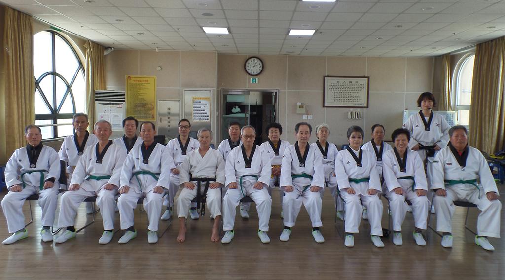 강화군_노인복지관_태권도부_사진
