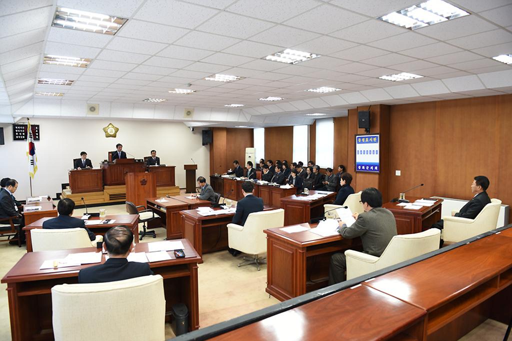 강화군_의회임시회_사진