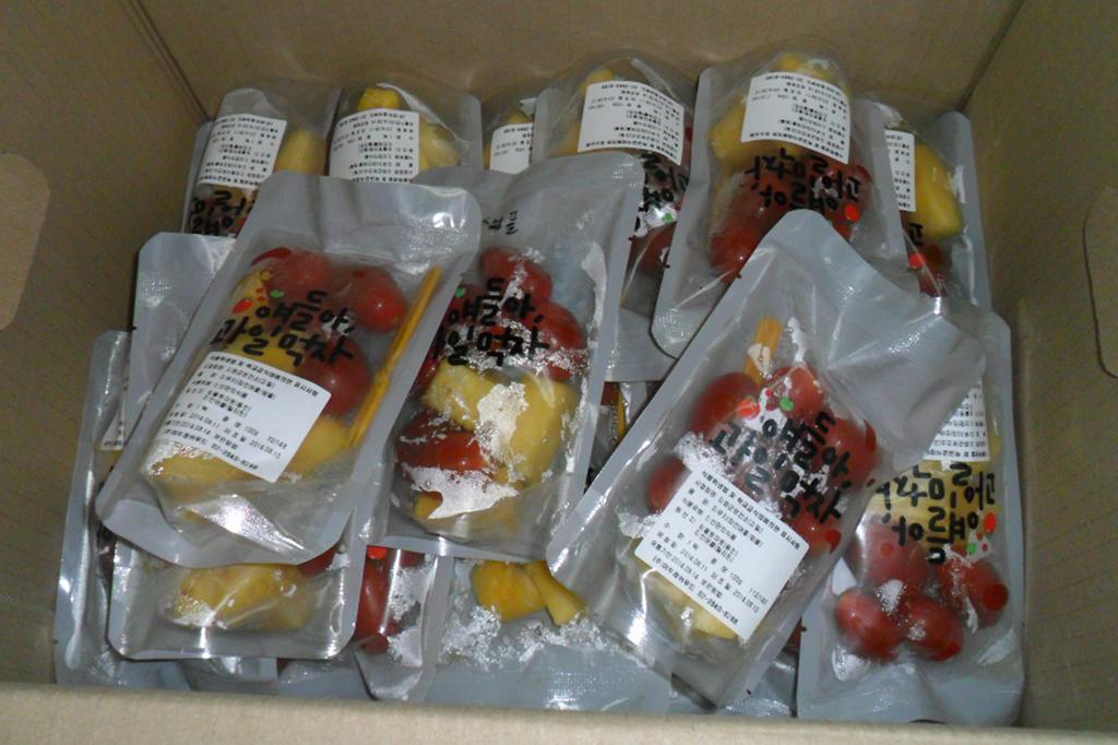 과일_및_채소_제공_파우치_사진