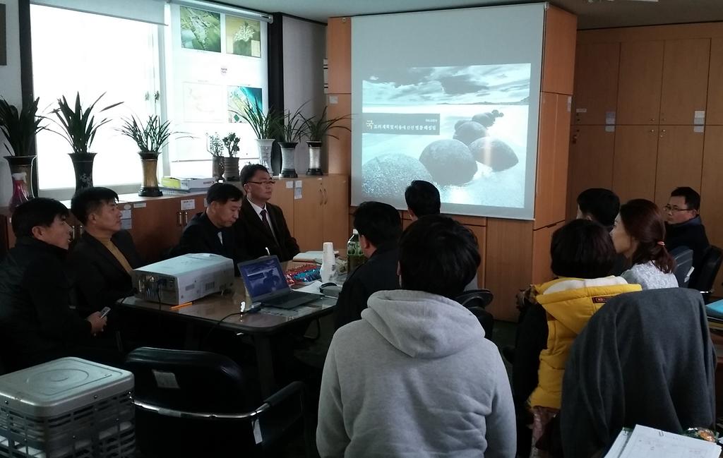 정기_토론회_사진