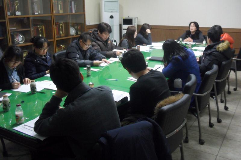 주민등록·인감_담당자_직무교육을_실시하고_있다