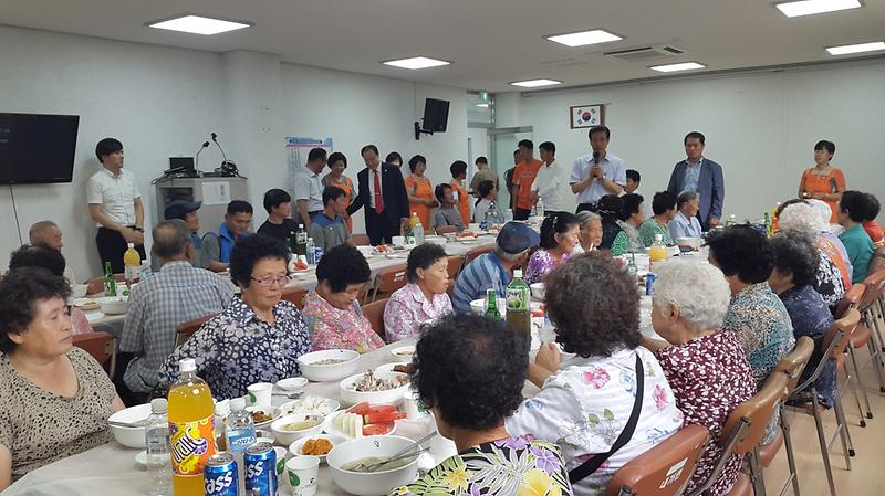 내가면_초복행사_1(이상복_강화군수가_인사말을_하고_있다)