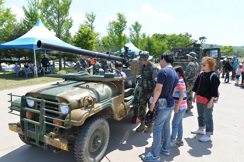 어린이날행사4(군_장비_체험)