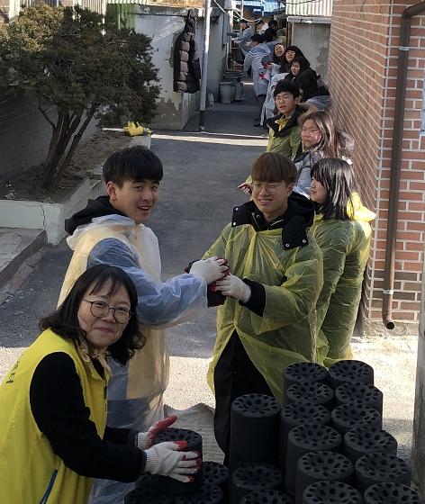 자원봉사센터_사랑의_연탄2