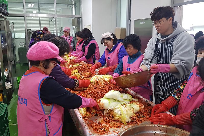 생활개선회_김장나눔행사2