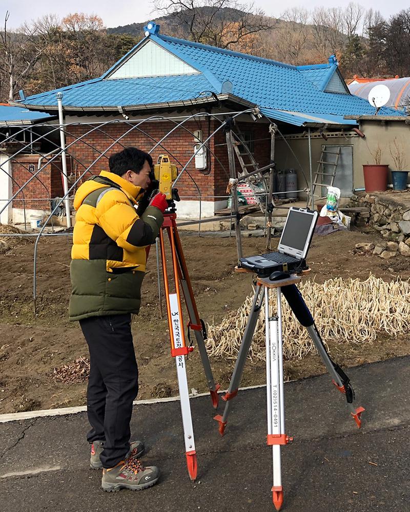 2020_지적재조사_추진계획(측량_모습)