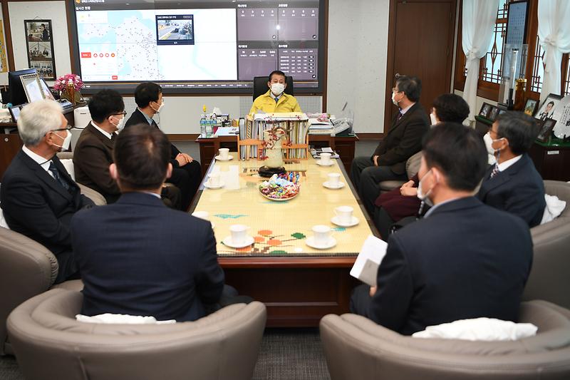 중학교_교장_간담회_(2)