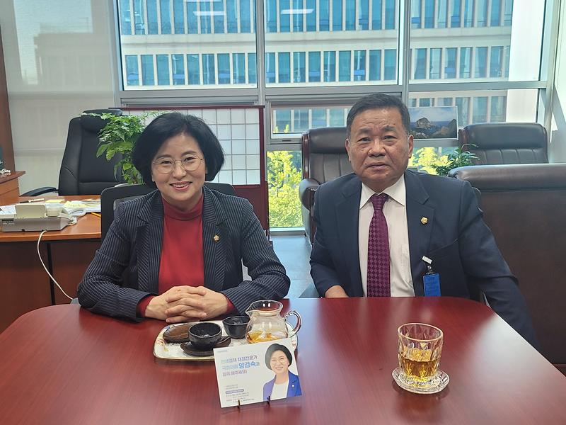 양경숙_국회의원_(3)