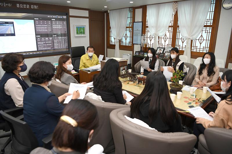 청소년_위생용품_지원사업_간담회_(9)