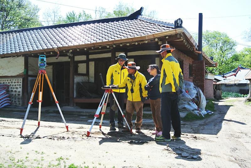 민원지적과_측량사진_(1)