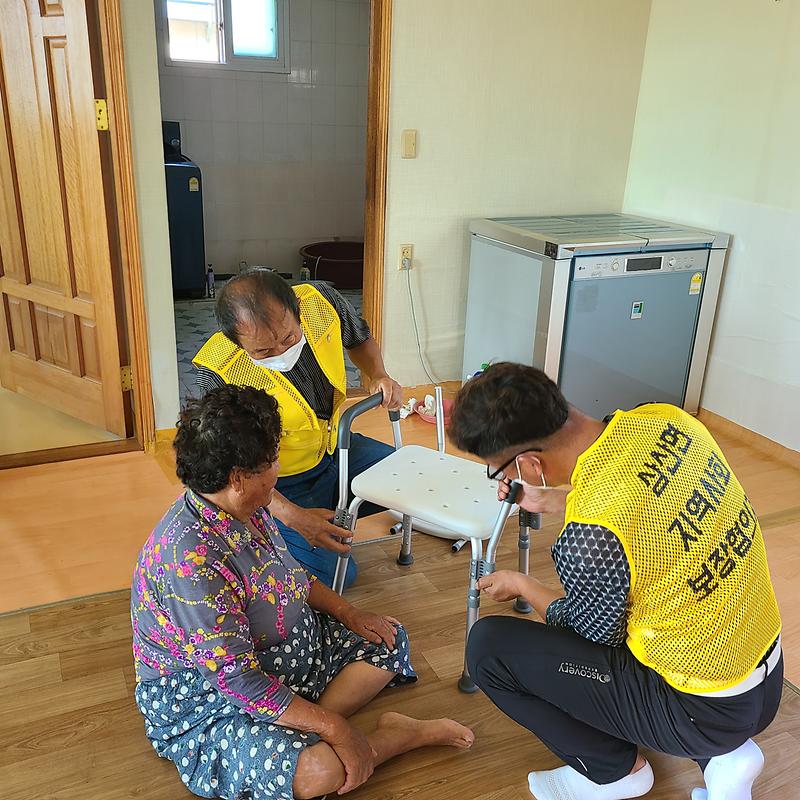 삼산면_목욕의자_지원사업_사진3