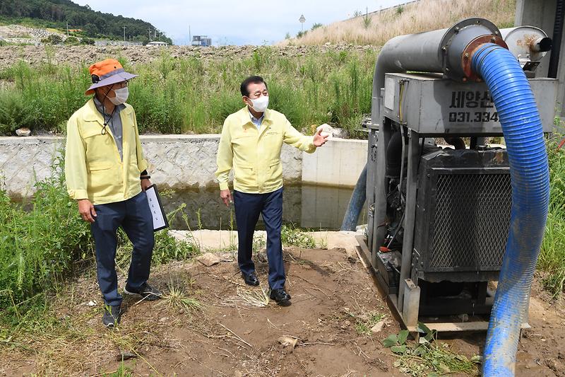 유천호_군수_삼산면_현장_확인_(2)