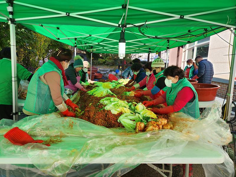 길상면_부녀회_김장사진