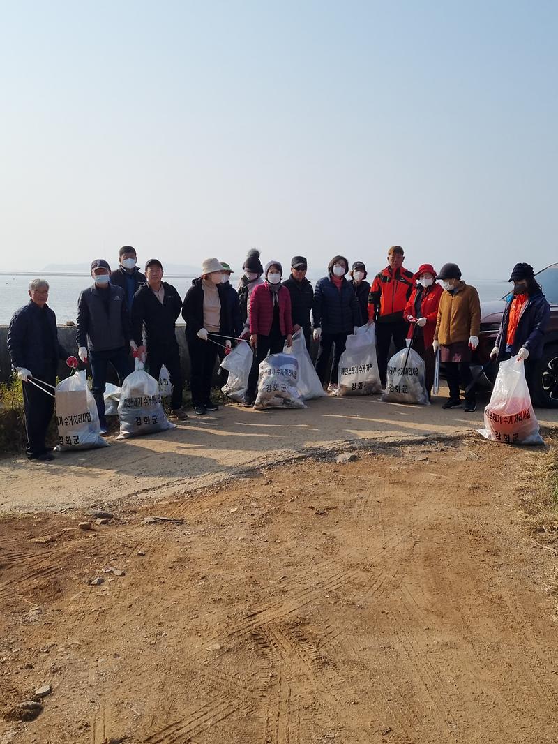 교동면_주민자치위_해안가_환경정화