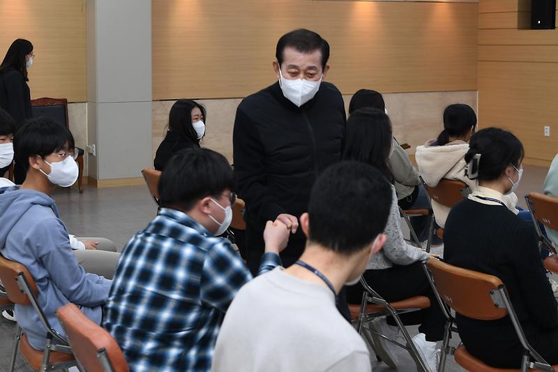 자치교육과_지난_2월_주니어_외교관과_소통했다