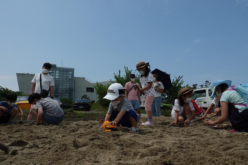 나도_고고학자!!_선사유물_발굴에_열중힌,ㄴ_아이들