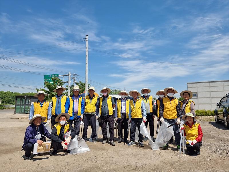선원면_노인자원봉사클럽_환경정화