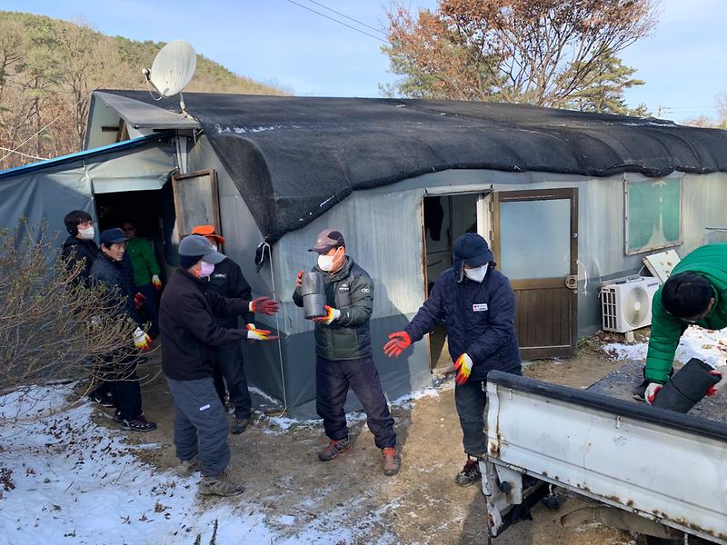 송해면_새마을협의회_연탄봉사_(1)