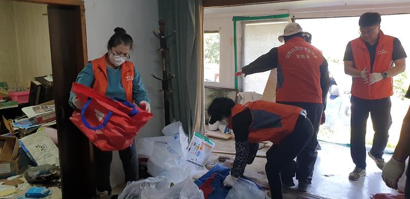 강화읍_사망자_유품_정리_봉사_(2)