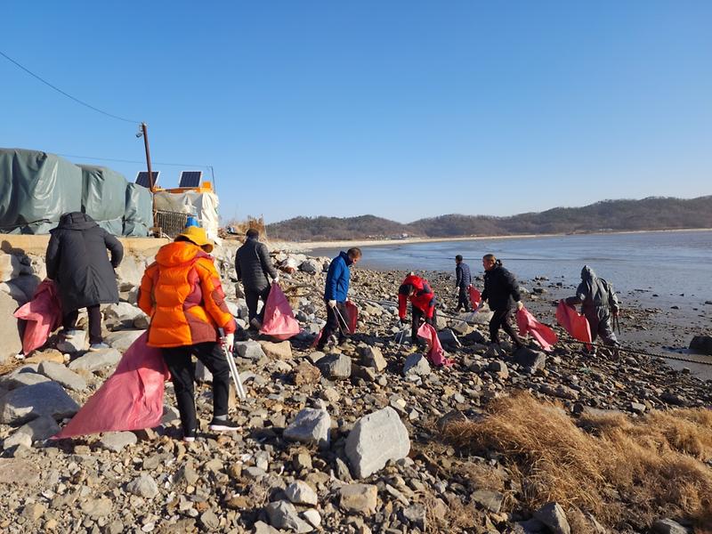 교동면_이장단,_해안쓰레기_수거_(2)