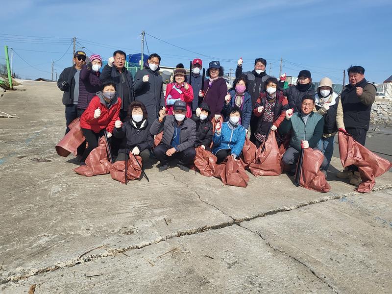 교동면_지역사회보장협체,_해안쓰레기_수거