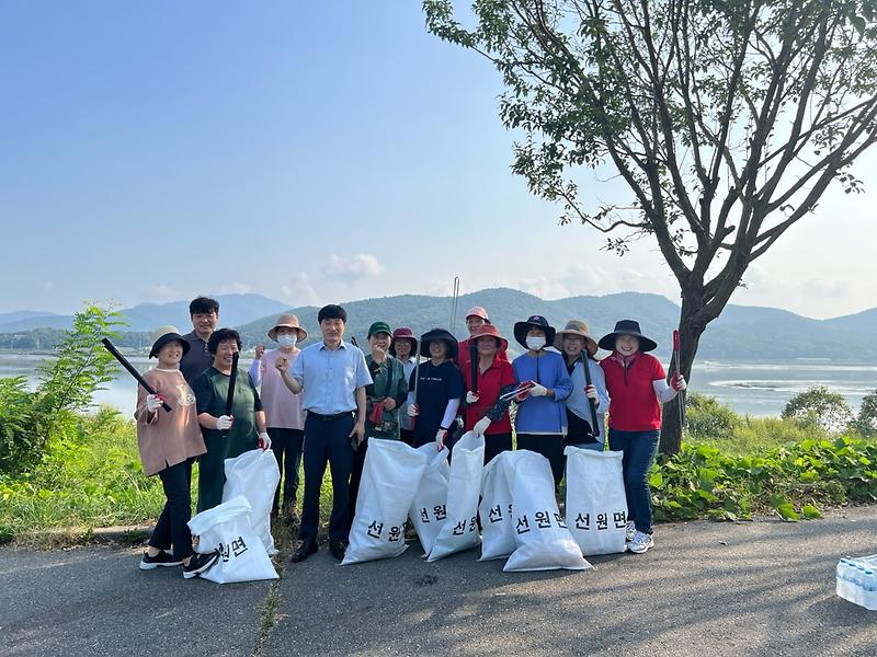한국여성농업인_선원면회,_나들길_정화_활동에_총력_1
