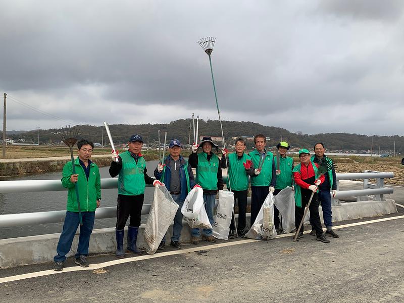송해면_새마을지도자협의회_환경정화