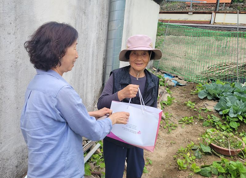 양사면_지역사회보장협의체_건강음료_전달