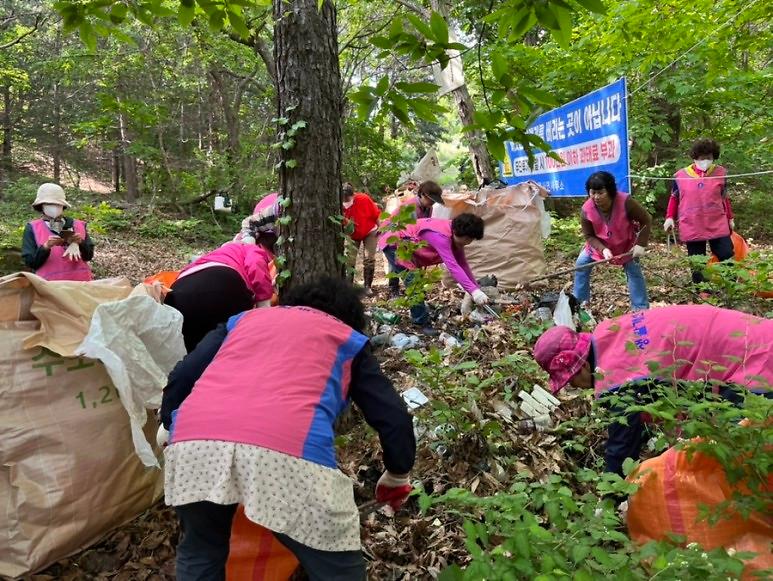 양사면_생활개선회_성묘쓰레기_수거_(1)