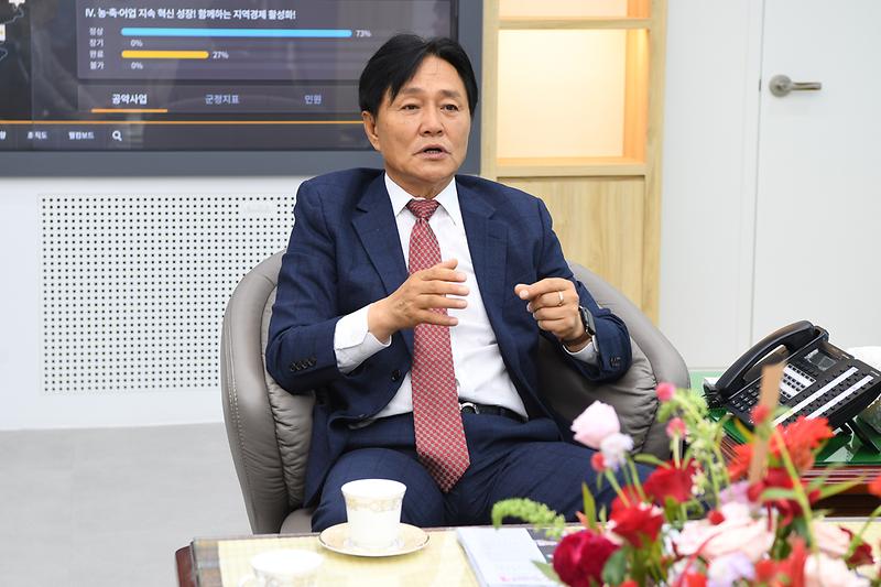 박용철강화군수_공직기강_확립으로_주민소통_강화_당부