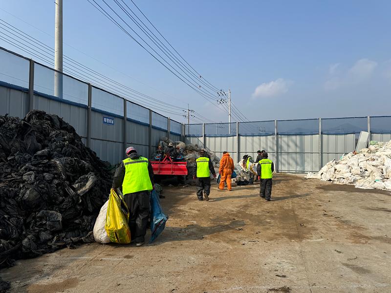 불은면_새마을지도자협의회,_영농_폐미닐_수거_활동