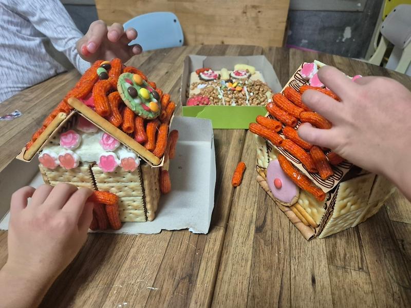 강화군_드림스타트_크리스마스_과자집_만들기