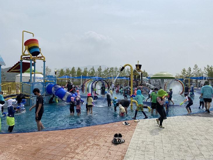 강화군,_무더위_떨쳐요!…신정체육공원_어린이_물놀이장_개장