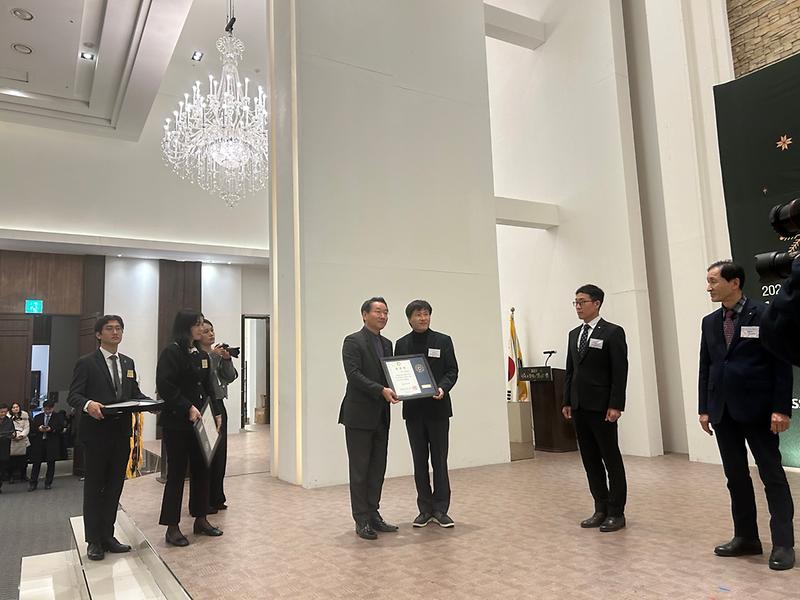 강화군시설관리공단_2024년_지역사회_공헌_우수기관_인천광역시장_표창_수상_(1)