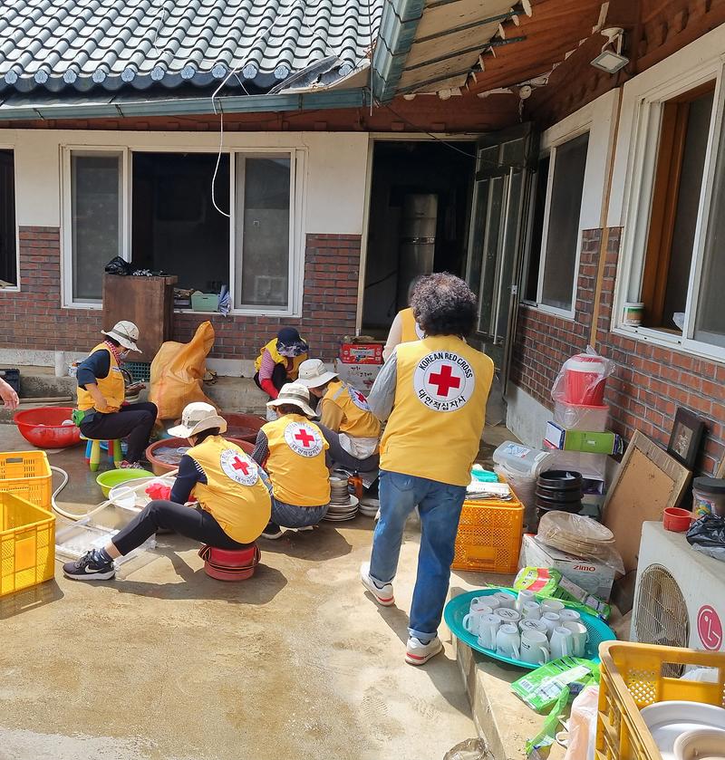 길상면_적십자_부녀봉사회,_화재_피해_가구에_도움의_손길