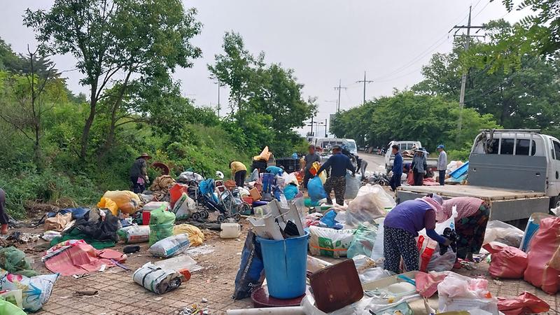 교동면_봉소리_주민,_쓰레기_분리수거_등_대청소_앞장_(1)